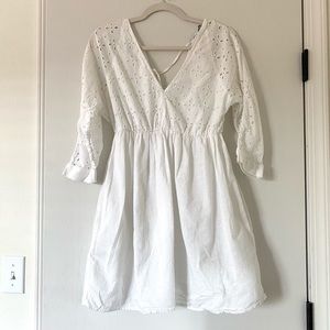 ZARA White Eyelet Dress Lined with sleeves and pockets